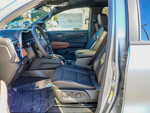 New 2026 GMC Canyon AT4 AWD/4WD image 14