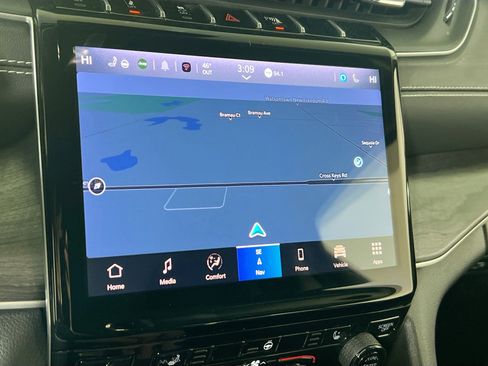 Used 2022 Jeep Grand Cherokee L Limited image 13