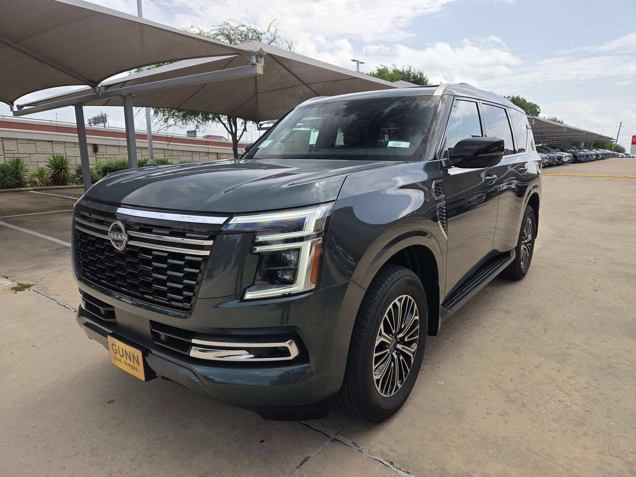 New 2026 Nissan Armada SL w/ Captain's Chari Seat Package AWD/4WD image 7