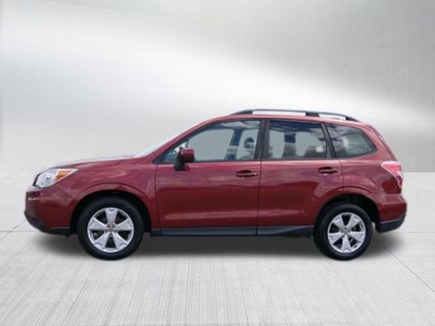 Used 2016 Subaru Forester 2.5i Premium image 6