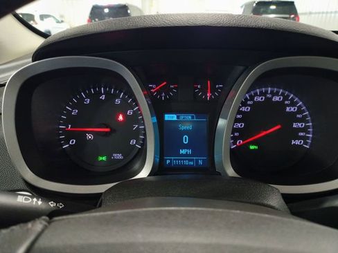Used 2017 Chevrolet Equinox LT w/ Convenience Package AWD/4WD image 12