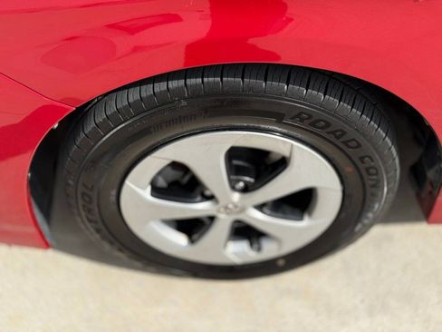 Used 2014 Toyota Prius Four FWD image 7
