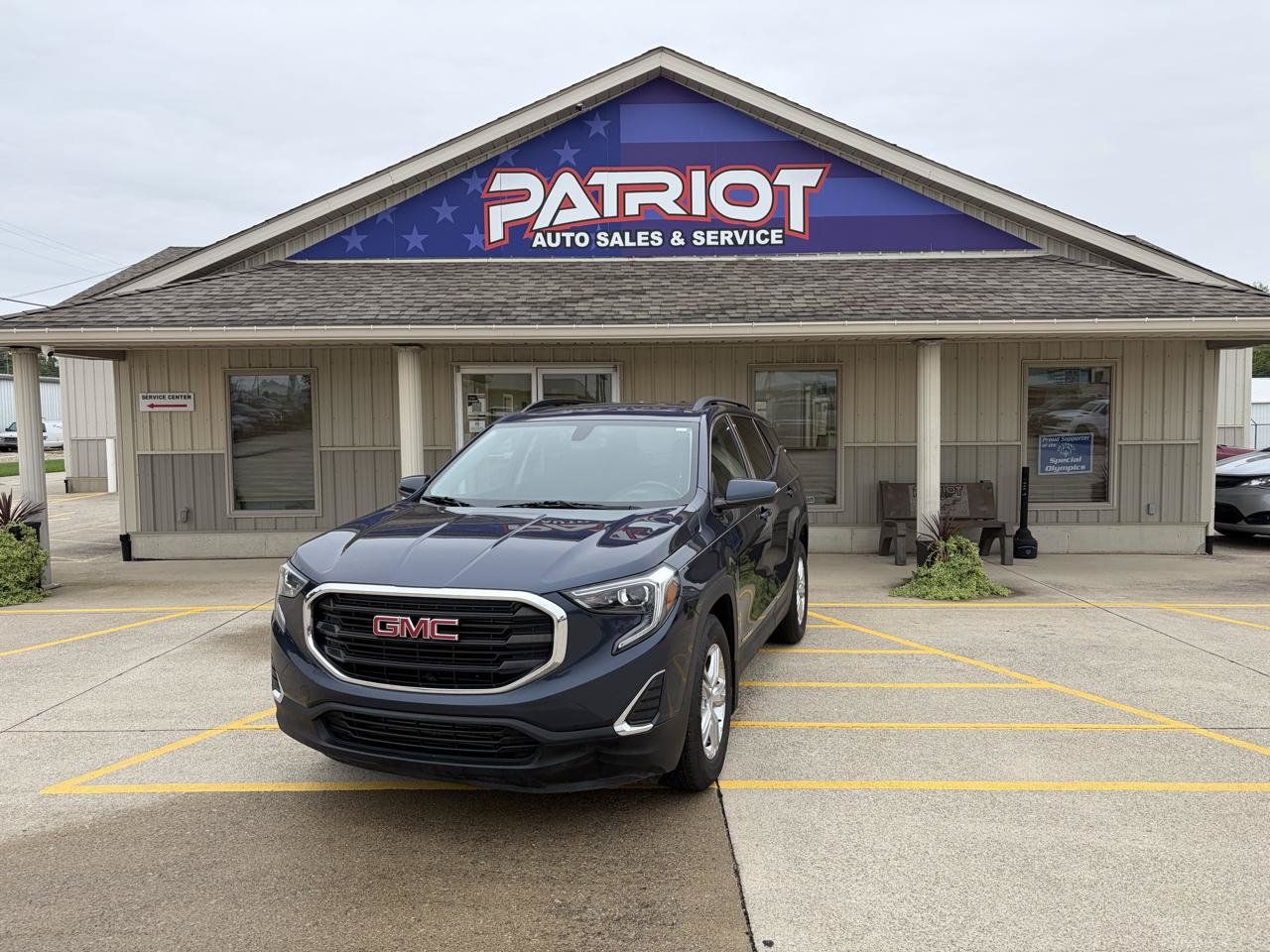 Used 2018 GMC Terrain SLE w/ Driver Convenience Package FWD image 1