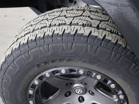 Used 2014 Jeep Wrangler Unlimited Sport w/ Connectivity Group AWD/4WD image 28