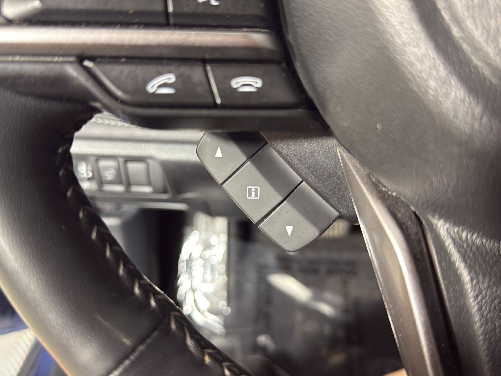 Used 2020 Subaru Outback Touring AWD/4WD image 11
