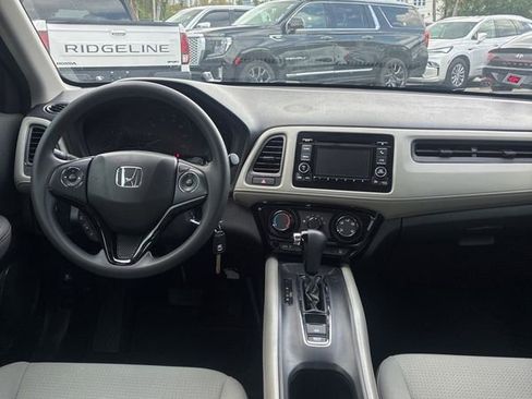 Used 2022 Honda HR-V LX image 22