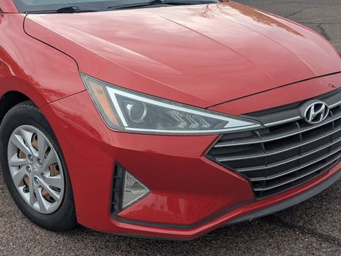 Used 2019 Hyundai Elantra SE image 7