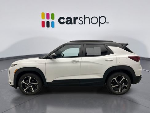 Used 2023 Chevrolet TrailBlazer RS w/ Sun and Liftgate Package FWD image 2