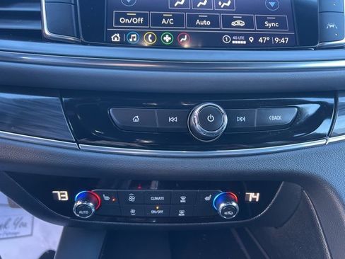 Used 2024 Buick Enclave Essence w/ LPO, Touring Package image 30