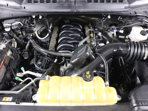 Used 2017 Ford F150 XLT w/ Trailer Tow Package image 42