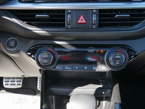Used 2024 Kia Forte GT-Line w/ GT-Line Premium Package FWD image 37