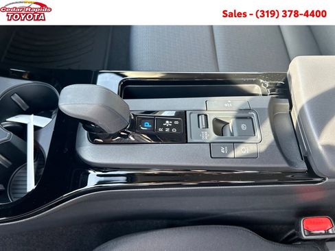 New 2026 Toyota Prius LE image 22