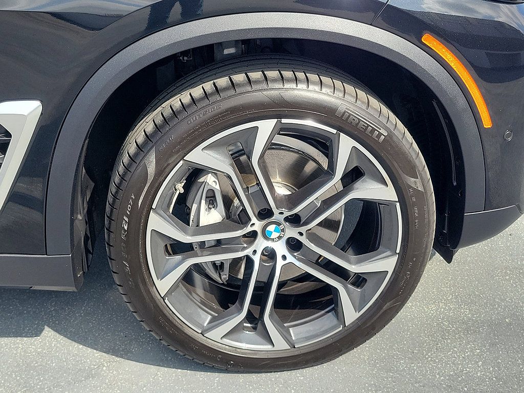 Used 2026 BMW X5 sDrive40i w/ Climate Comfort Package RWD image 5