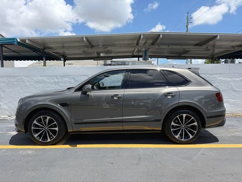 Used 2018 Bentley Bentayga AWD/4WD image 2