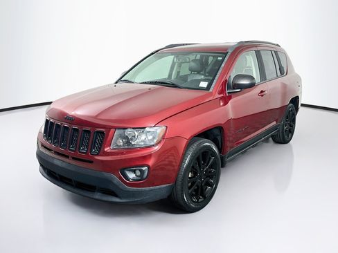 Used 2014 Jeep Compass Sport w/ Power Value Group FWD image 3