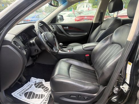 Used 2016 INFINITI QX50 AWD w/ Deluxe Touring Package image 9