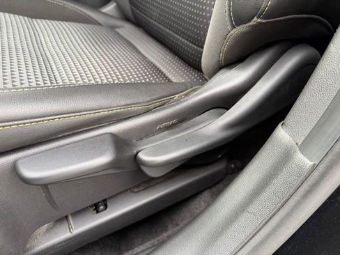 Certified 2024 Chevrolet Trax LT w/ Driver Confidence Package image 28