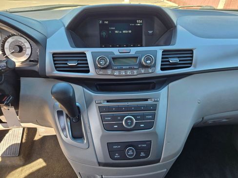 Used 2016 Honda Odyssey LX image 16