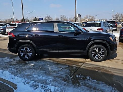 New 2026 Volkswagen Atlas Cross Sport SE AWD/4WD image 4