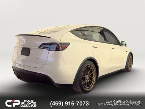 Used 2021 Tesla Model Y Long Range AWD/4WD image 5