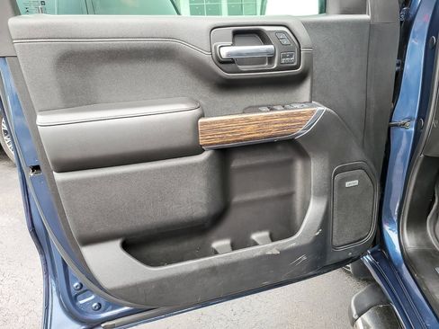 Used 2019 Chevrolet Silverado 1500 High Country w/ High Country Premium Package image 16