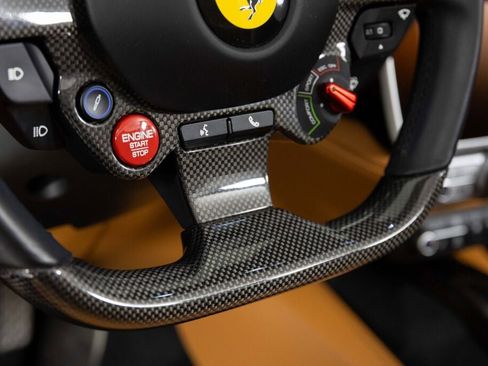 Used 2019 Ferrari Portofino image 38