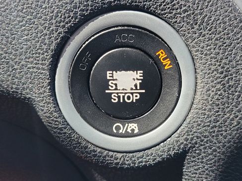 Used 2021 Chrysler 300 Touring L RWD image 32
