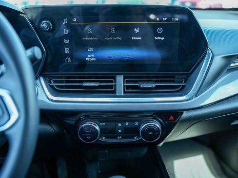 Used 2024 Chevrolet Trax ACTIV FWD image 33