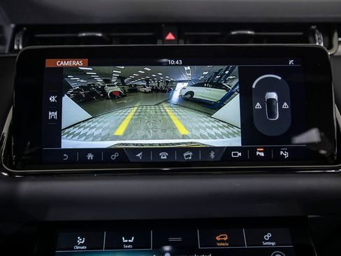 Used 2020 Land Rover Range Rover Evoque R-Dynamic HSE AWD/4WD image 32