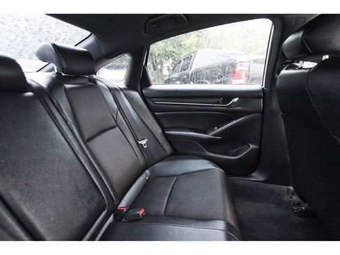 Used 2019 Honda Accord Sport image 11