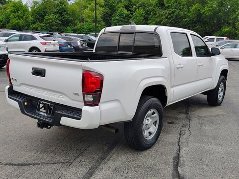 Used 2023 Toyota Tacoma SR AWD/4WD image 8