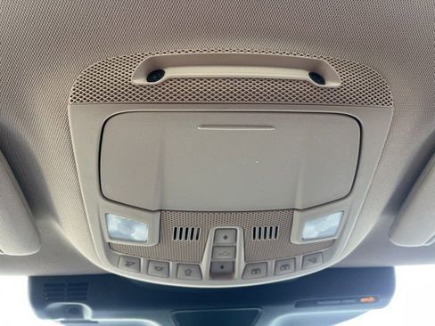 Used 2023 Lincoln Nautilus Reserve image 39