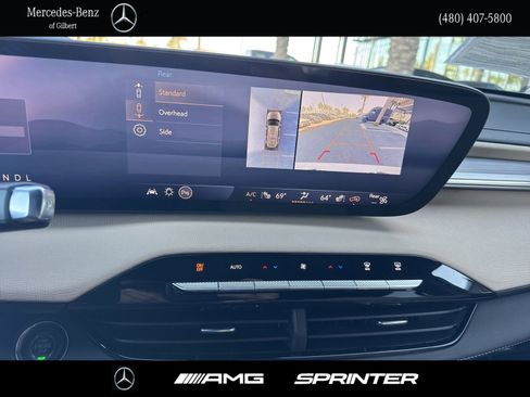 Used 2025 Buick Enclave Preferred FWD image 30