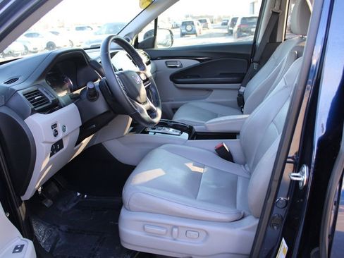 Used 2019 Honda Pilot Elite image 17