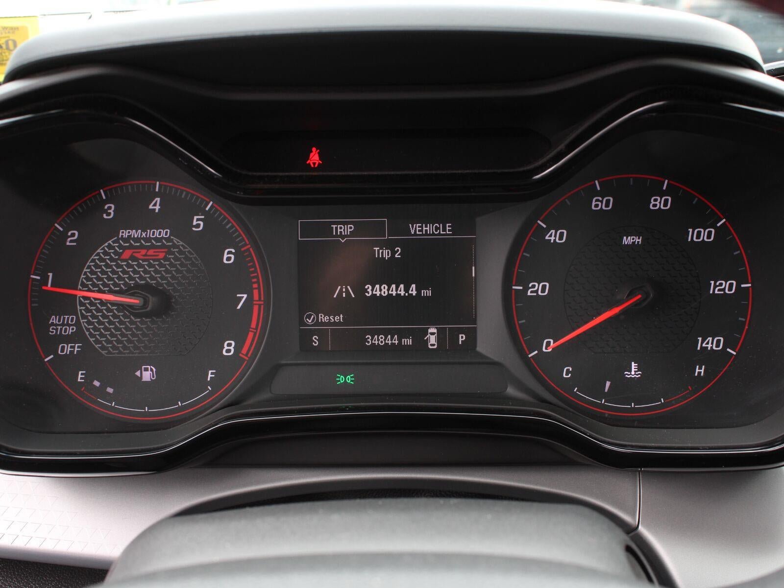 Used 2024 Chevrolet Trax RS w/ Sunroof Package FWD image 12