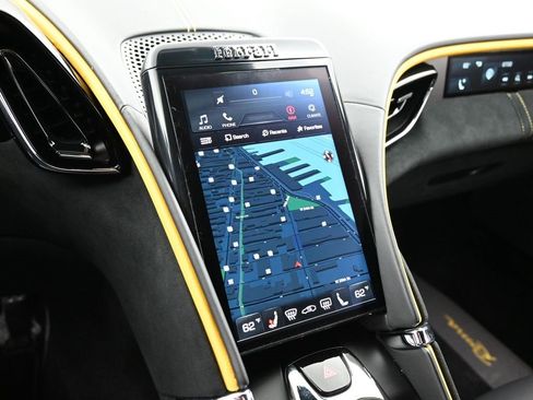 Used 2022 Ferrari Roma image 23