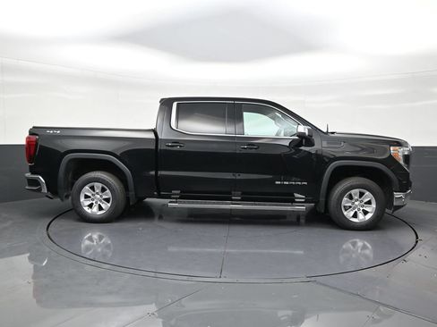 Used 2022 GMC Sierra 1500 SLE w/ Driver Alert Package I AWD/4WD image 7