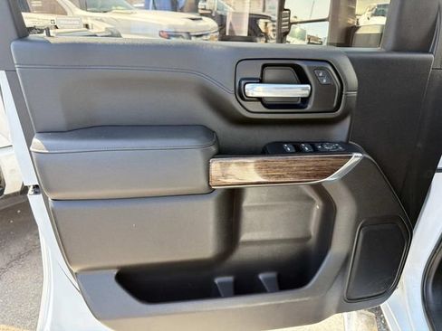 Used 2023 GMC Sierra 2500 SLE w/ SLE Convenience Package RWD image 24