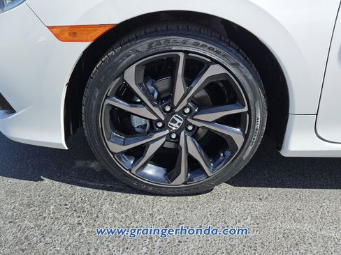 Used 2019 Honda Civic Sport image 9