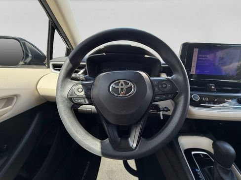 Used 2023 Toyota Corolla LE FWD image 12