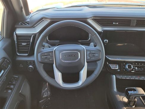 New 2026 GMC Sierra 1500 Denali w/ Denali Reserve Package image 9