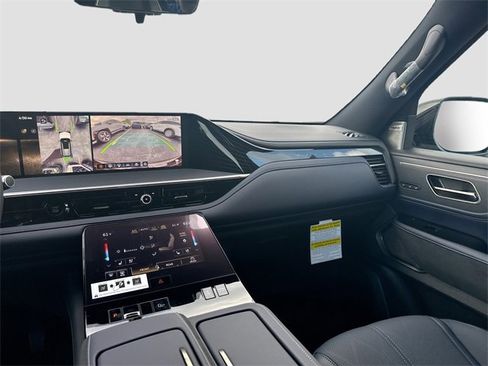 New 2026 INFINITI QX80 4WD image 18