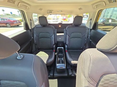 Used 2024 Nissan Pathfinder SV w/ SV Premium Package FWD image 22