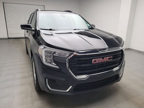 Used 2023 GMC Terrain SLE w/ Driver Convenience Package FWD image 14