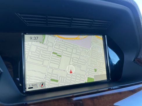 Used 2015 Mercedes-Benz GLK 250 BlueTEC 4MATIC image 27