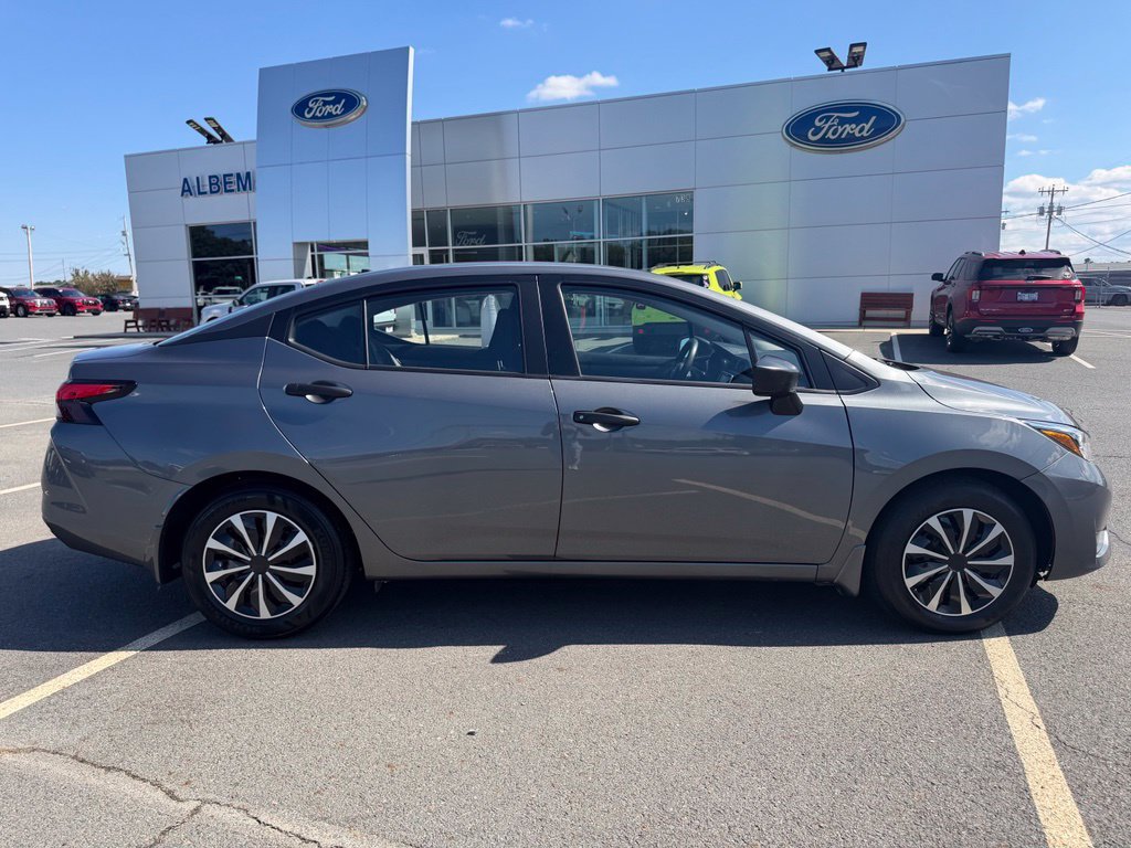 Used 2025 Nissan Versa S w/ Trunk Package FWD image 2