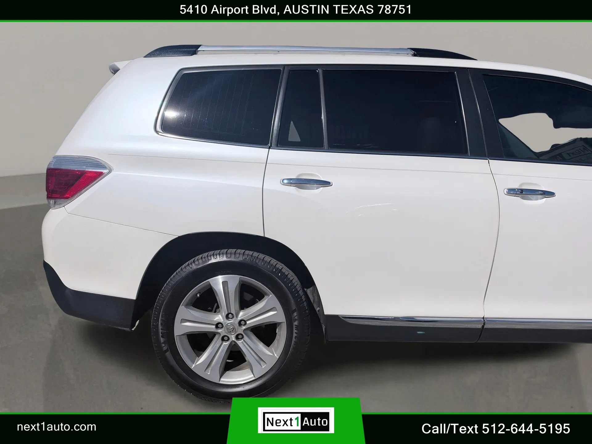 Used 2012 Toyota Highlander Limited w/ Tow Pkg AWD/4WD image 8