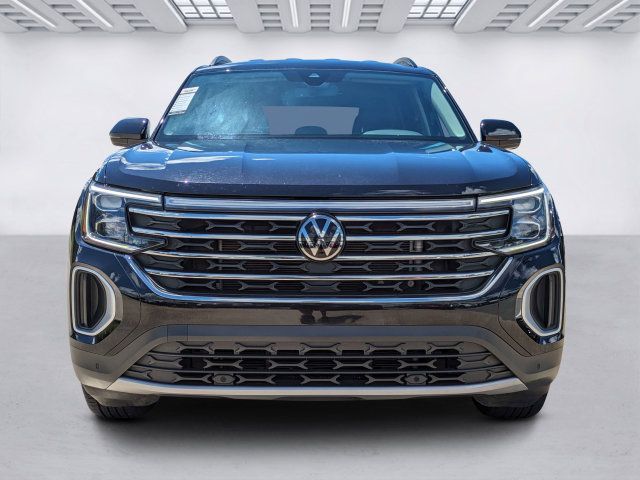 Used 2024 Volkswagen Atlas SE FWD image 2