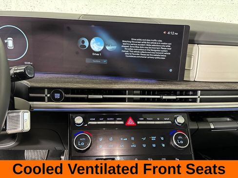 Used 2025 Hyundai Santa Fe Calligraphy w/ Tow & Go Package AWD/4WD image 19