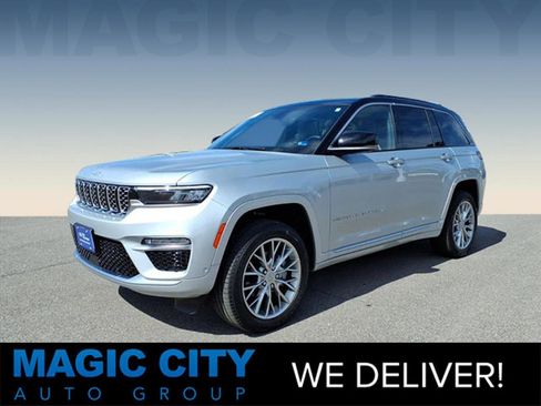 Used 2025 Jeep Grand Cherokee Summit image 1
